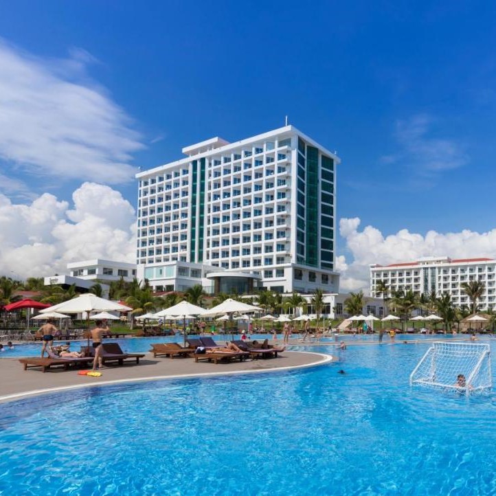 Swandor Cam Ranh Resort 5*. Bao Gồm Ăn Ba Bữa. Miễn Phí Mini Bar Dành Cho 02 Khách. 