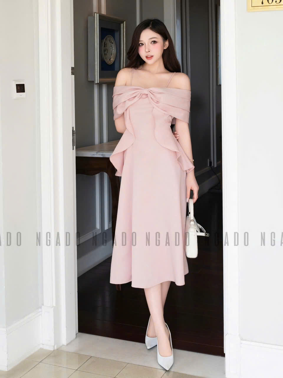 Đầm hồng 2 dây trễ vai NGADO , đầm dài , đầm dự tiệc