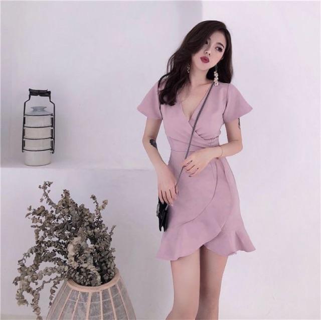 Đầm cổ V đắp xéo đuôi cá thanh lịch