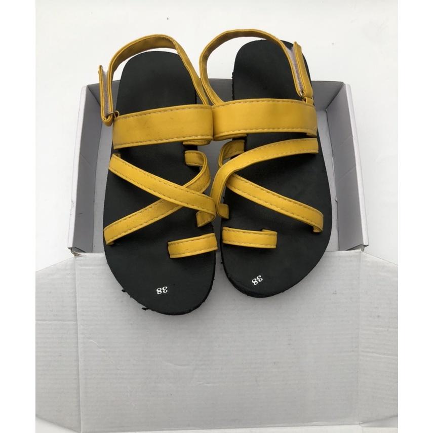 sandal đồng nai xăng đan nam nữ ( đế đen quai vàng ) size từ 34 nữ đến 43 nam