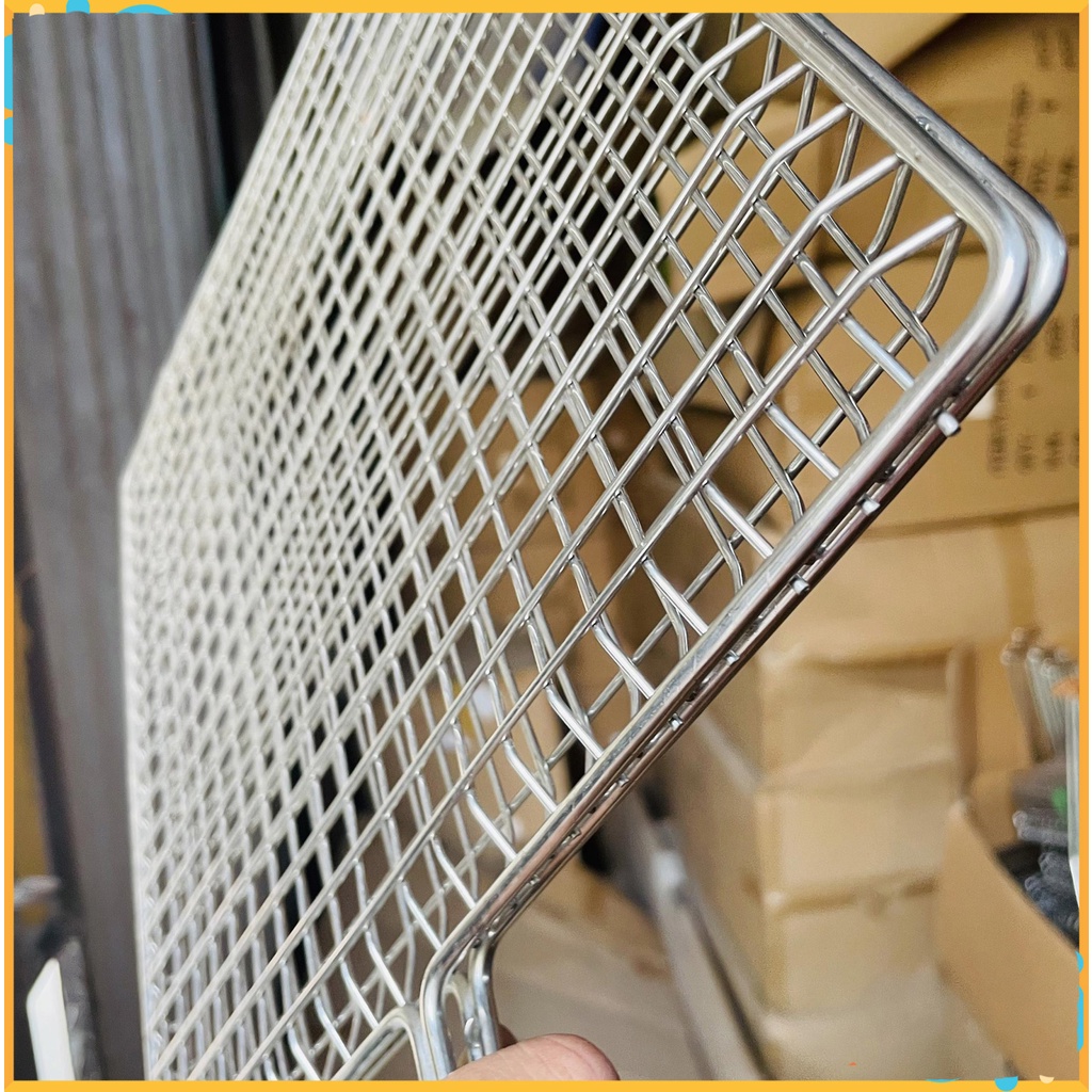 Vỉ nướng thịt chất liệu inox không gỉ, vỉ kẹp thịt nướng, chả nướng, kích thước 25x25 cm , Tổng chiều dài 50cm