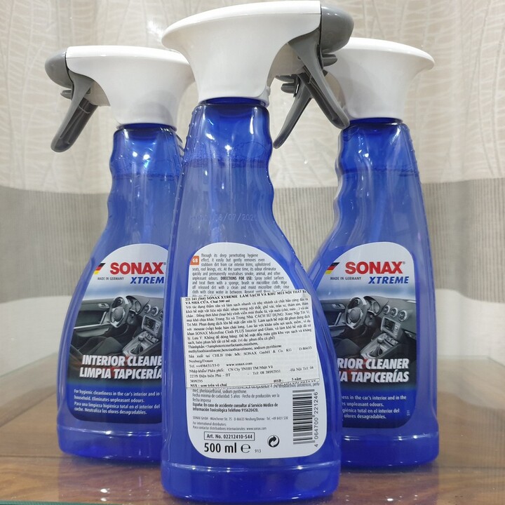 Dung dịch vệ sinh và làm sạch nội thất ô tô Sonax Xtreme Interior Cleaner 221241 Dung tích 500ml - Hàng nhập khẩu