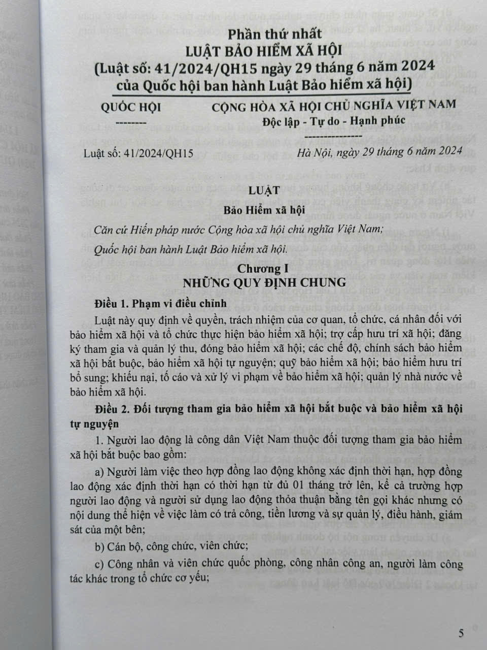 Sách Luật Bảo Hiểm Xã Hội năm 2024 – Quy Định Mới về Tiền Lương, Bảo Hiểm Y Tế và Chính Sách Hỗ Trợ Việc Làm - V2570T