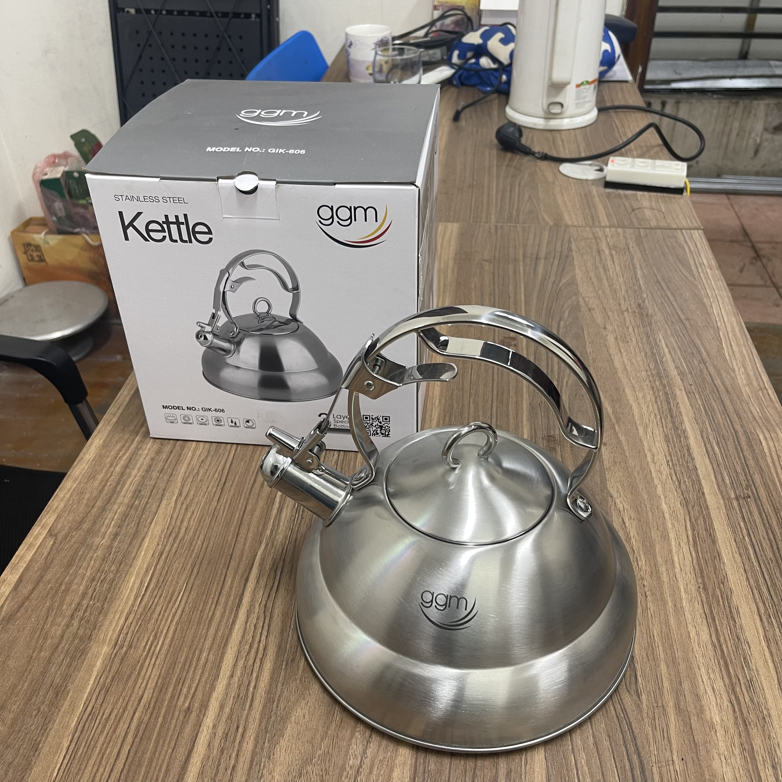 Ấm Đun Nước Siêu Tốc Bằng inox 304 Dùng Cho Bếp Từ Elmich GGM GIK 606 - Hàng Chính Hãng