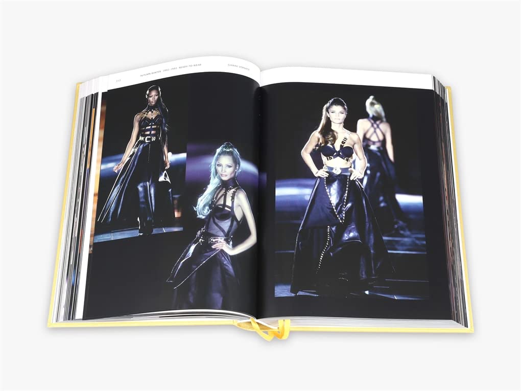 Artbook - Sách Tiếng Anh - Versace Catwalk