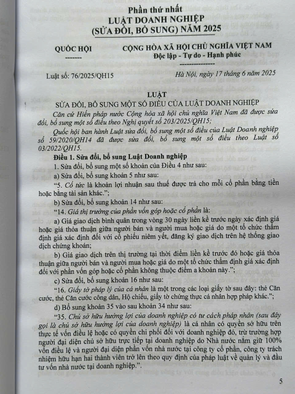 Sách Luật Doanh Nghiệp sửa đổi, bổ sung 2025 – Hệ Thống Các Văn Bản Quy Định, Hướng Dẫn Chi Tiết Thi Hành (V2614T)