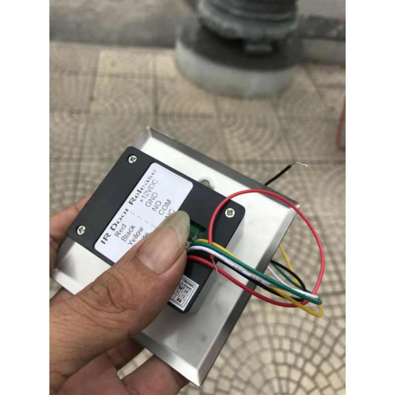 Nút bấm exit không tiếp xúc 12vDC