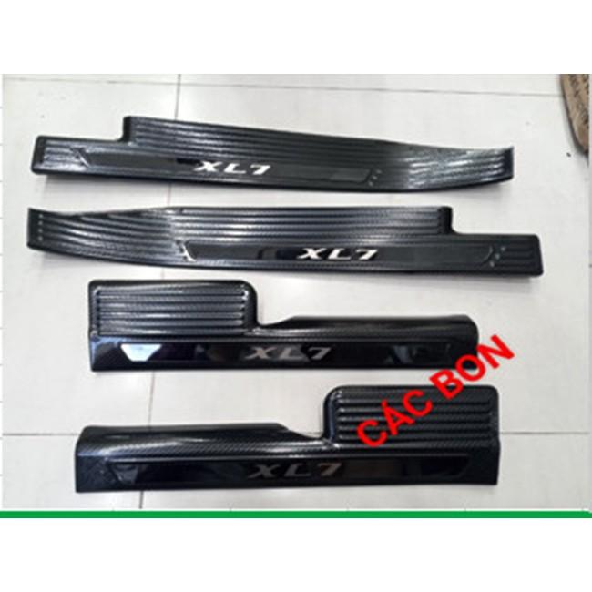 Ốp bậc cửa trong ngoài cacbon XL7