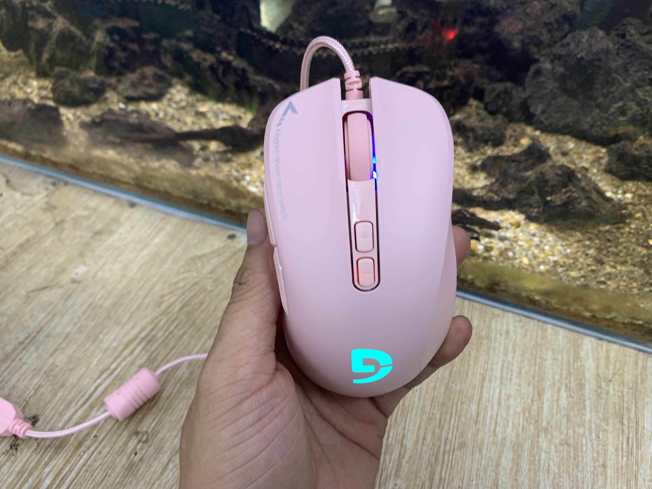 Chuột Gaming Có Dây Fuhlen G90 Pink - Hàng Chính Hãng