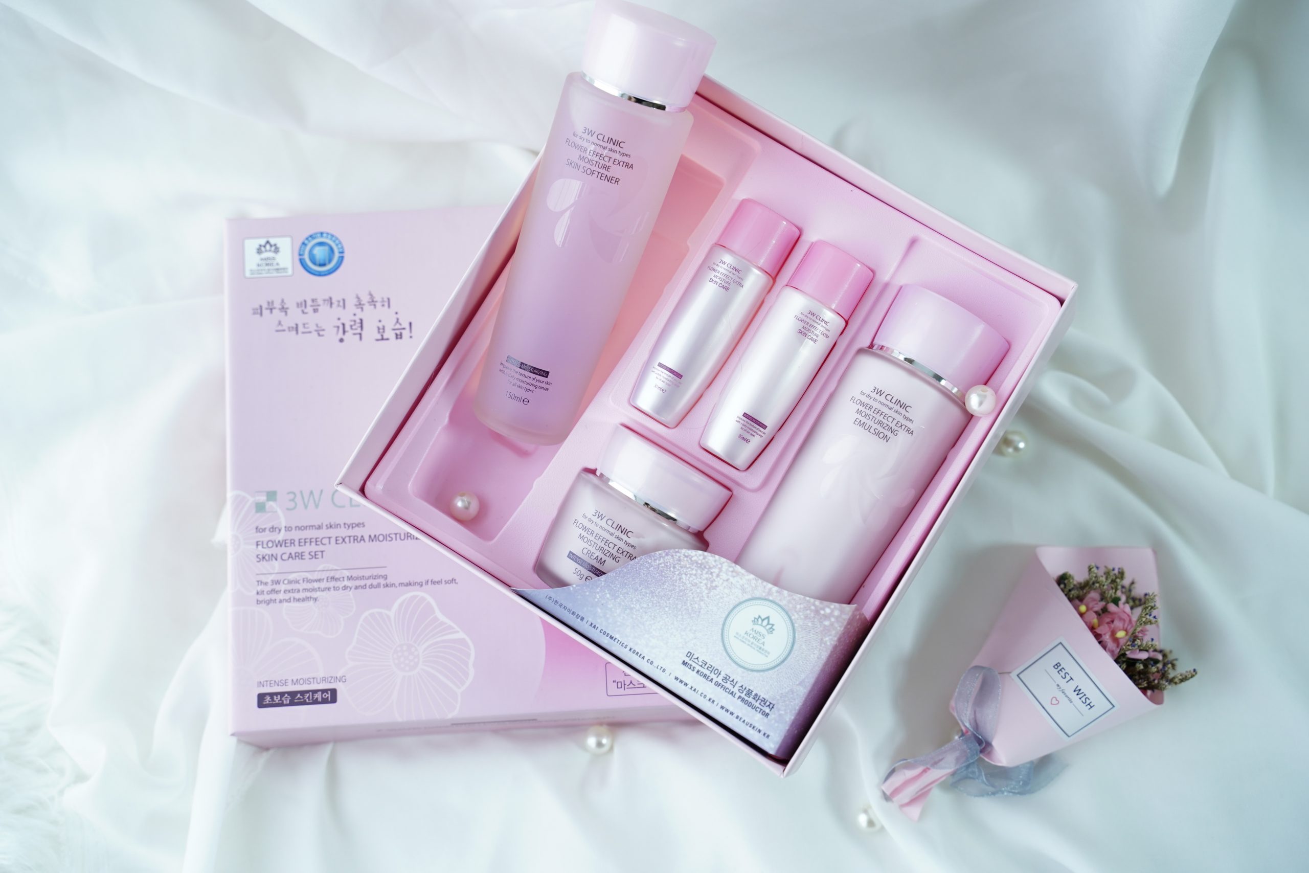 Bộ dưỡng trắng da Chống Lão Hóa Tinh Chất Hoa Hồng 3W Clinic Flower Effect Extra Moisturizing Skin care Set Hàn Quốc