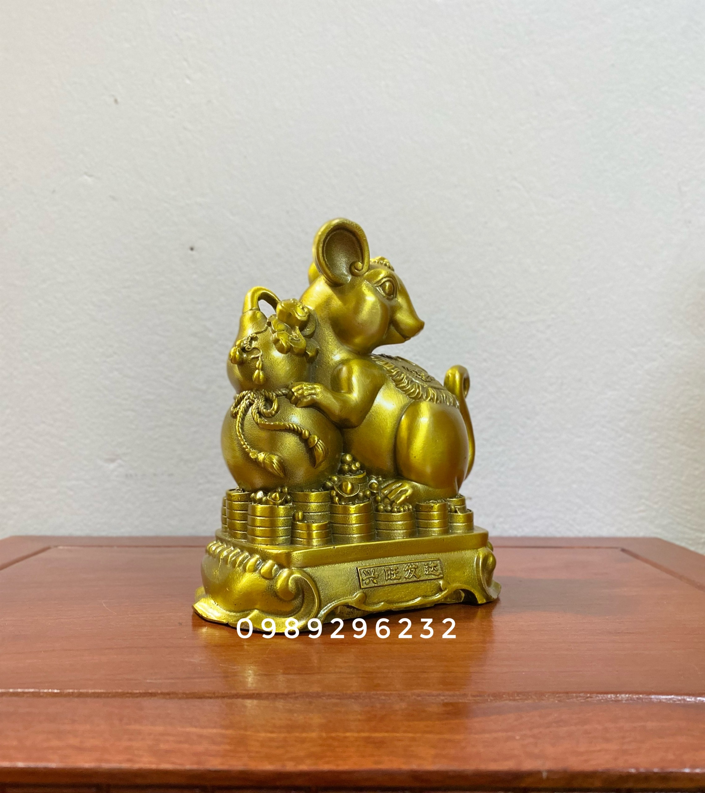 Tượng con Chuột bằng đồng vàng