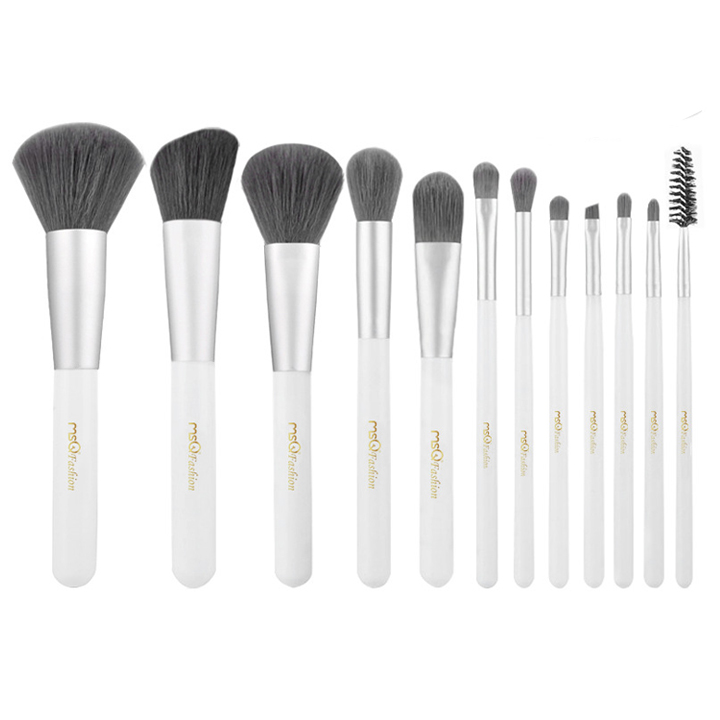 Bộ cọ trang điểm MSQ 12 cây với túi đựng MSQ 12pcs Charcoal Fibre Brushes Set