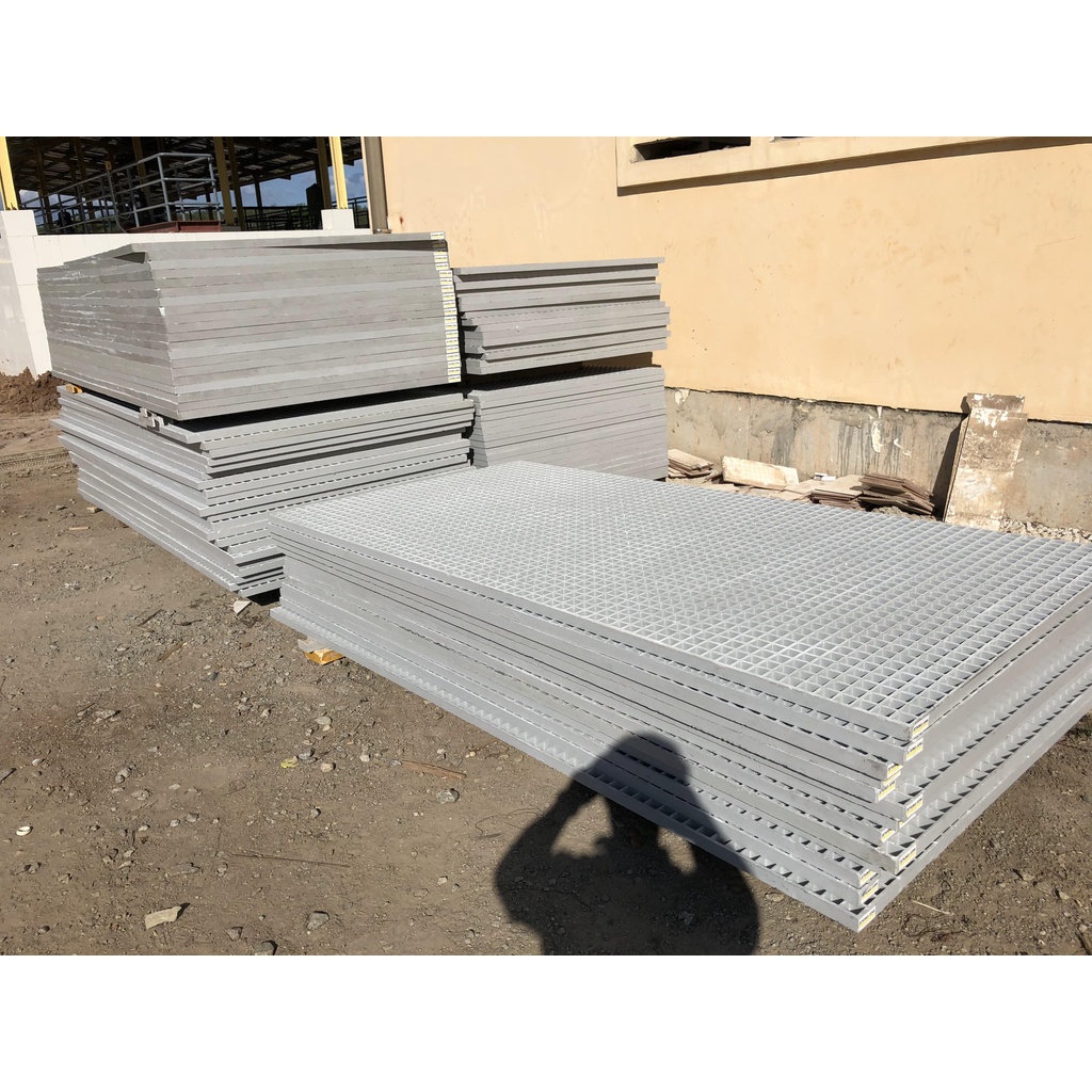 Tấm Sàn Frp Grating Kích Thước 1220 x 2440 x 38mm Chống Trượt Kháng Hóa Chất Độ Bền Cao Và Chi Phí Bảo Trì