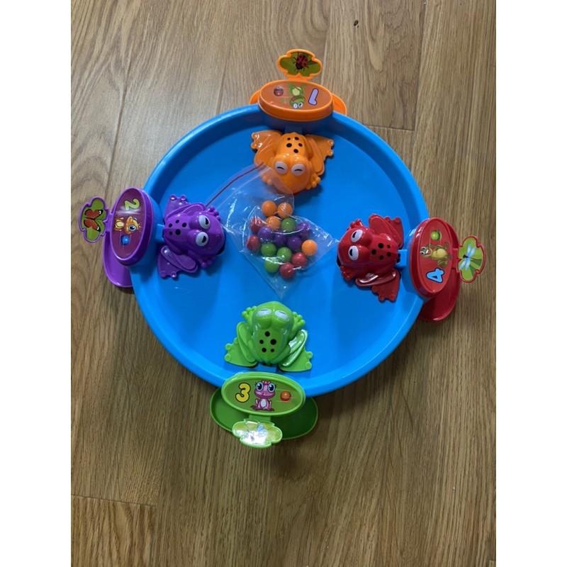 Bộ đồ chơi ếch ăn bi