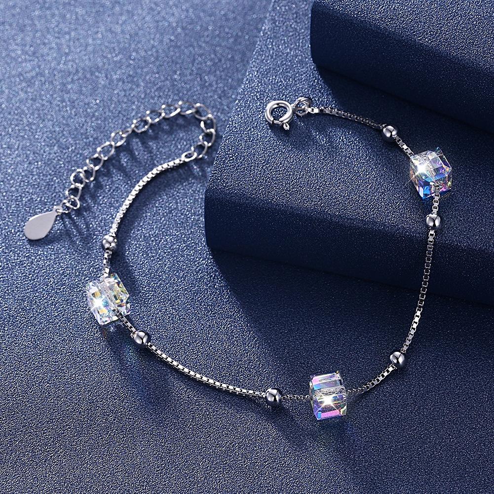 Vòng tay nữ ATJ9901, thiết kế hạt ngọc vuông nhân tạo đổi màu, lắc tay Anta Jewelry