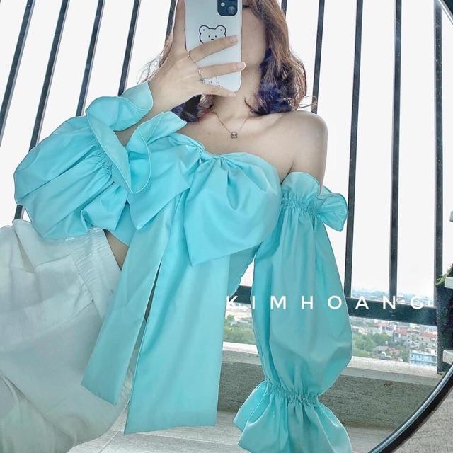 Áo bẹt vai tay phồng nơ bản to sexy