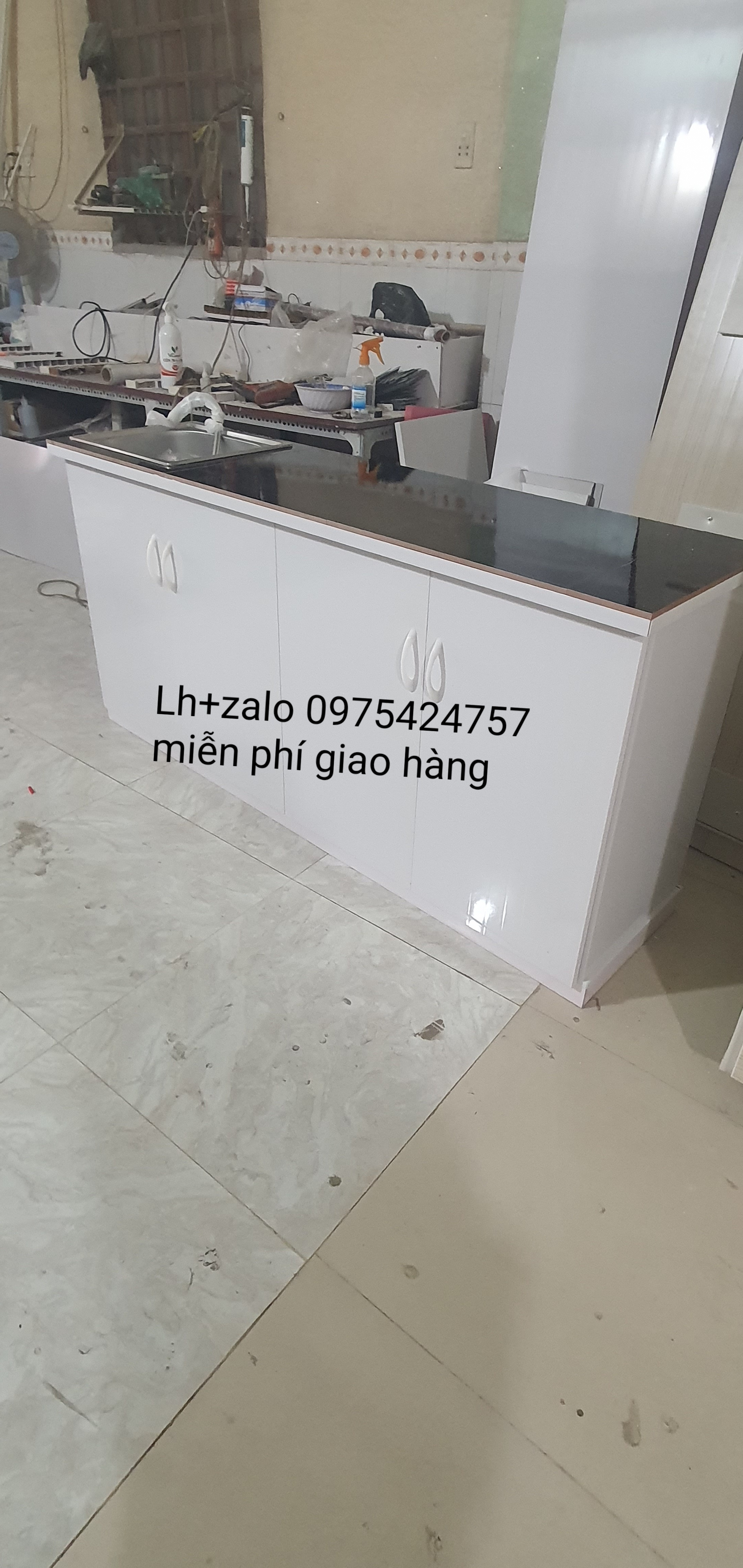 Tủ bếp mini sẵn bồn mặt gạch