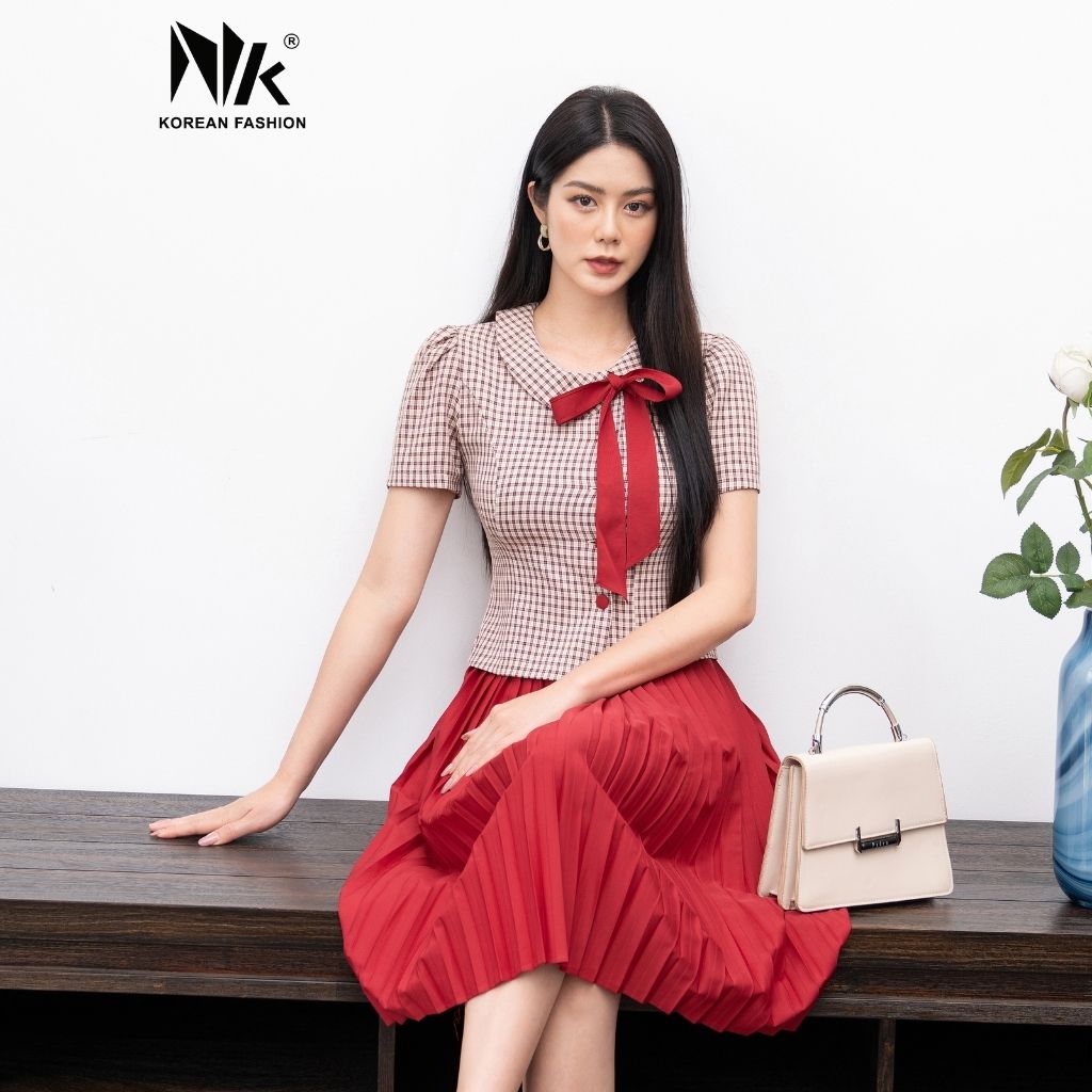 Set Váy Và Áo Công Sở Nữ NK Fashion Thiết Kế Cổ Sen Và Chân Dập Ly Hiện Đại, Sang Trọng, Chất Liệu Vải Nhập Khẩu Hàn Mềm Mại NKFBD2203012