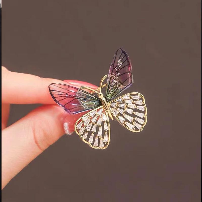 Cài áo bướm dễ thương