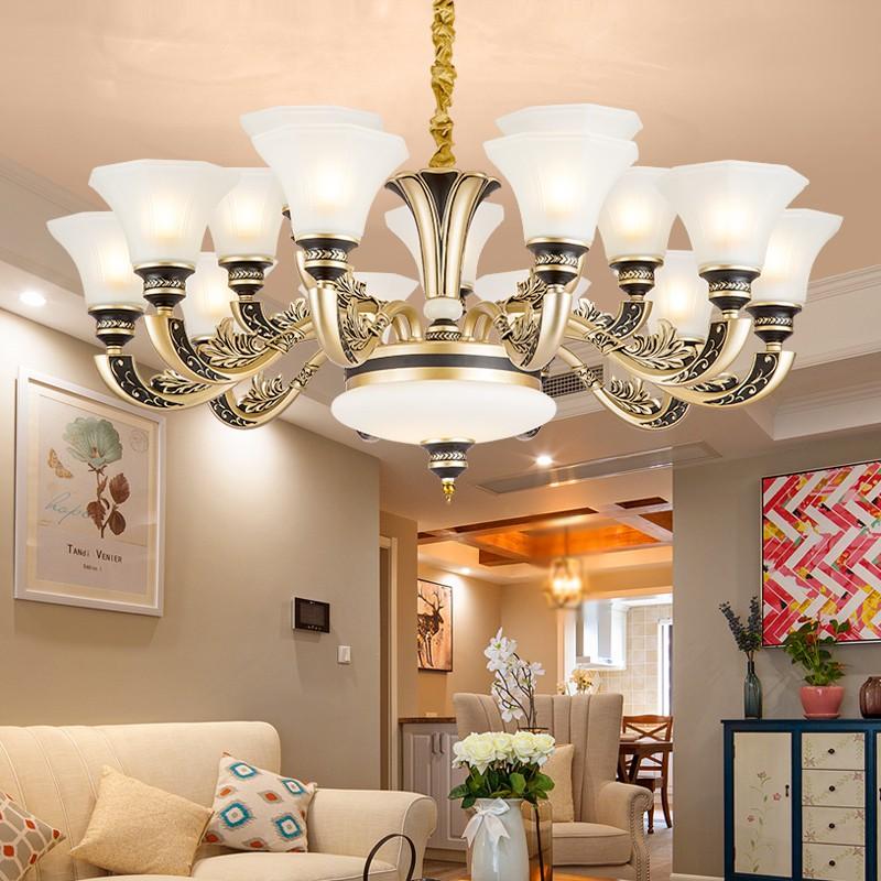 Đèn chùm SET loại 15 tay phong cách Châu Âu tăng thêm sự sang trọng cho không gian