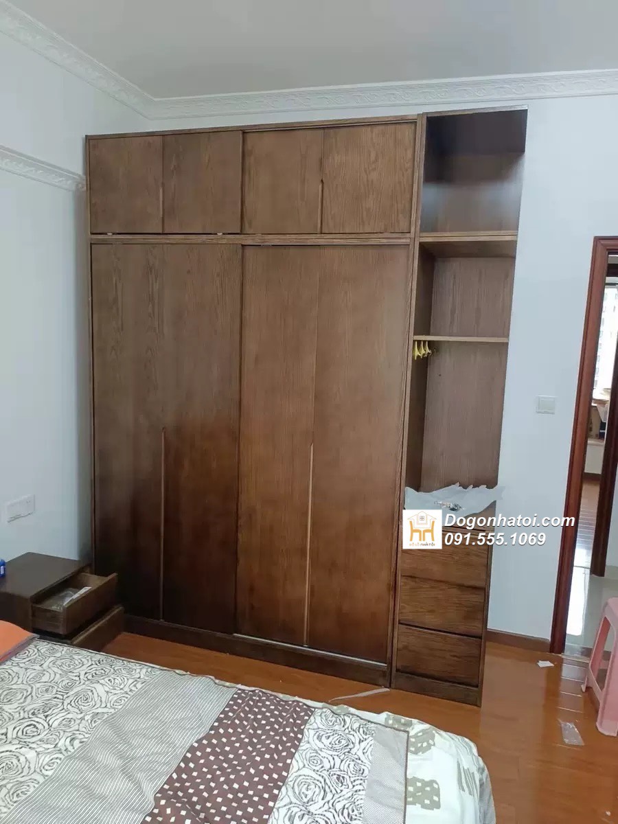 Tủ quần áo của lùa 3 cánh gỗ sồi màu óc chó 2m x 2m - TA230