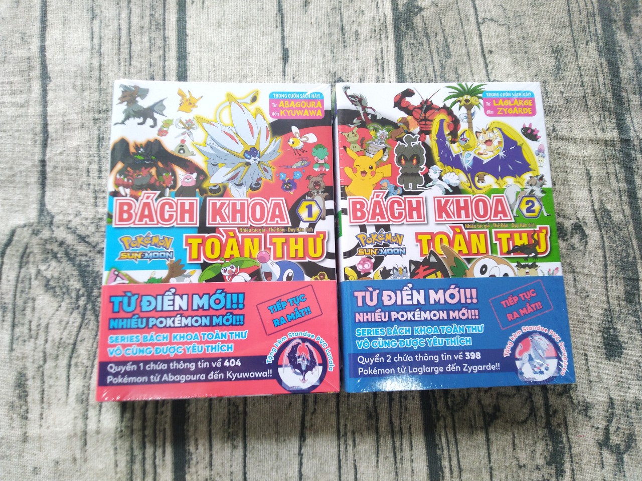 Combo truyện tranh bách khoa toàn thư Pokémon Sun &amp;amp; Moon tập 1 + 2