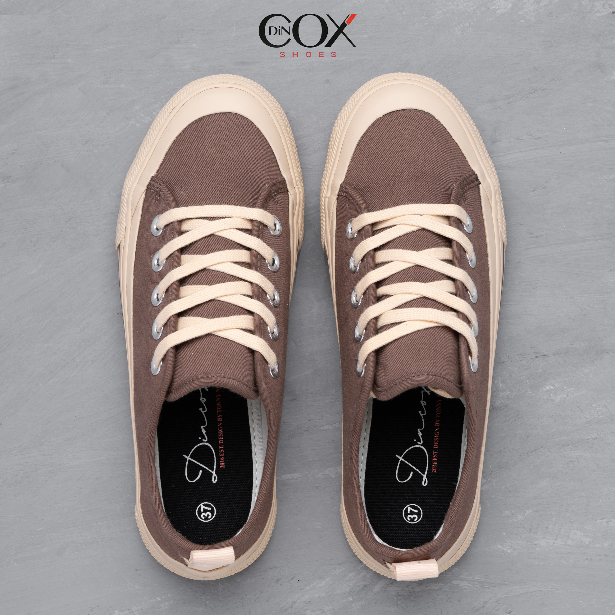 Giày Sneaker Vải Nữ DINCOX C20 Nữ Tính Sang Trọng Chocolate