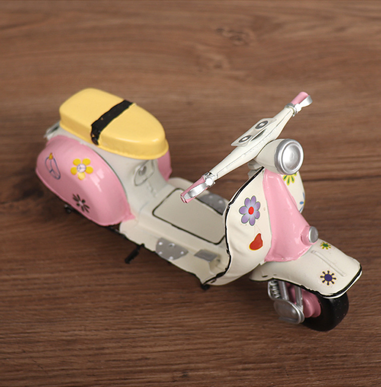 Mô Hình Xe Vespa Vintage - Mô Hình Thủ Công - Quà Tặng - Décor Home - Décor Quán Cafe