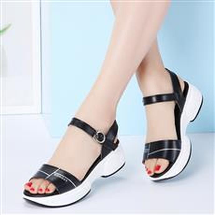 Đảm Bảo Chất Lượng Giày Nữ Giày Running Giày Trắng Nhỏ Mới Nhất Giày Couple Xu Hướng Giảm Giá Mới Nhất