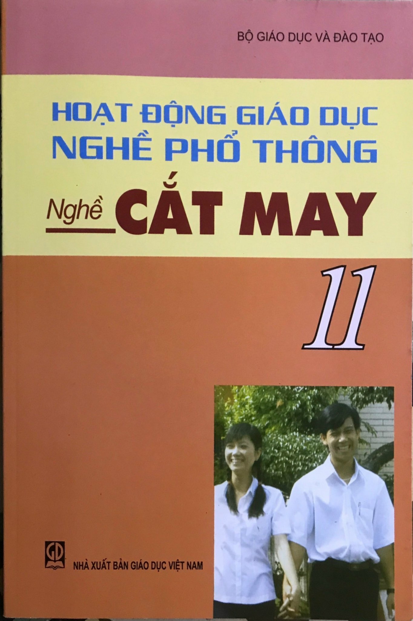 Hoạt Động Giáo Dục Nghề Phổ Thông Nghề Cắt May 11