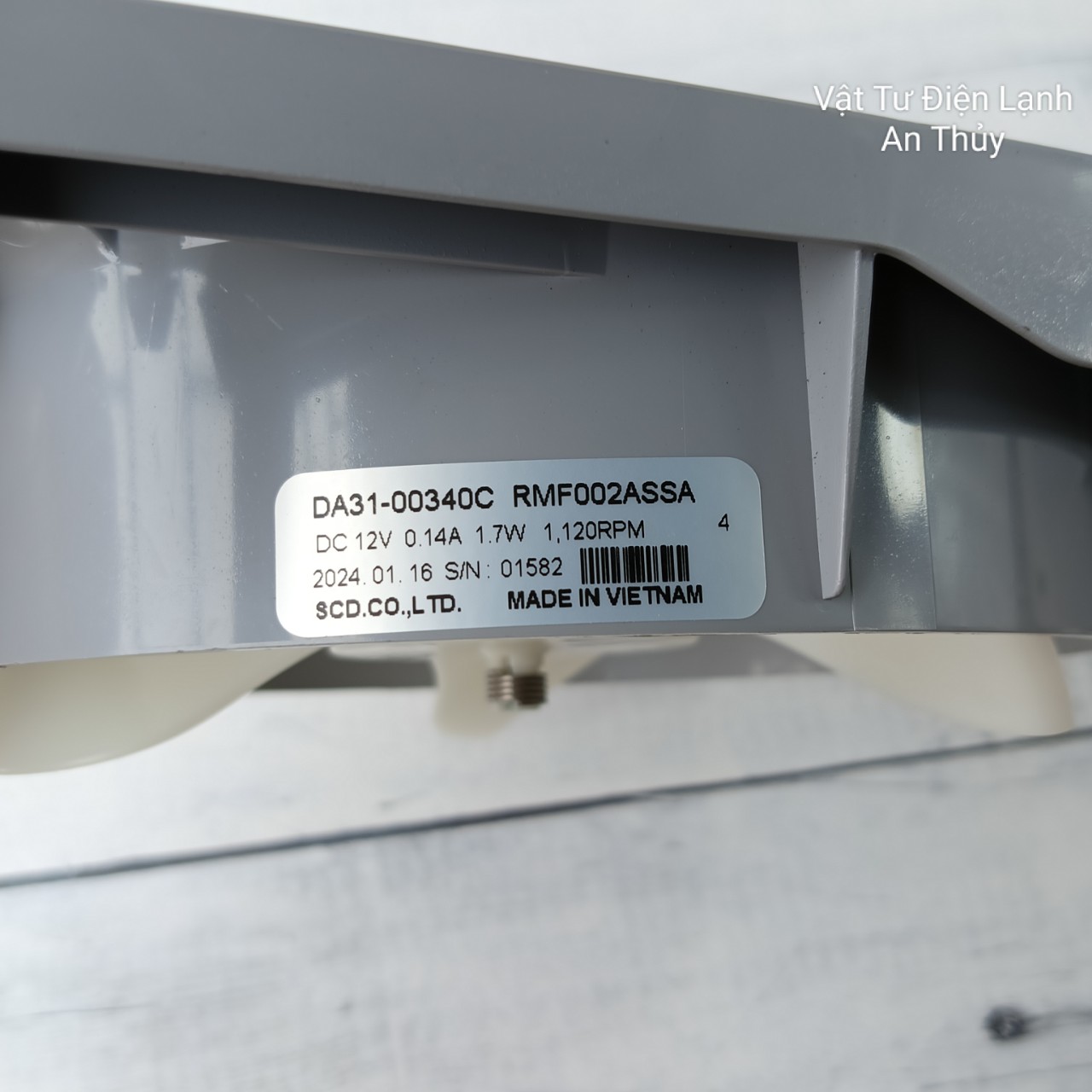 Quạt Tủ Lạnh SAMSUNG 12V 3 Dây Trắng Lớn