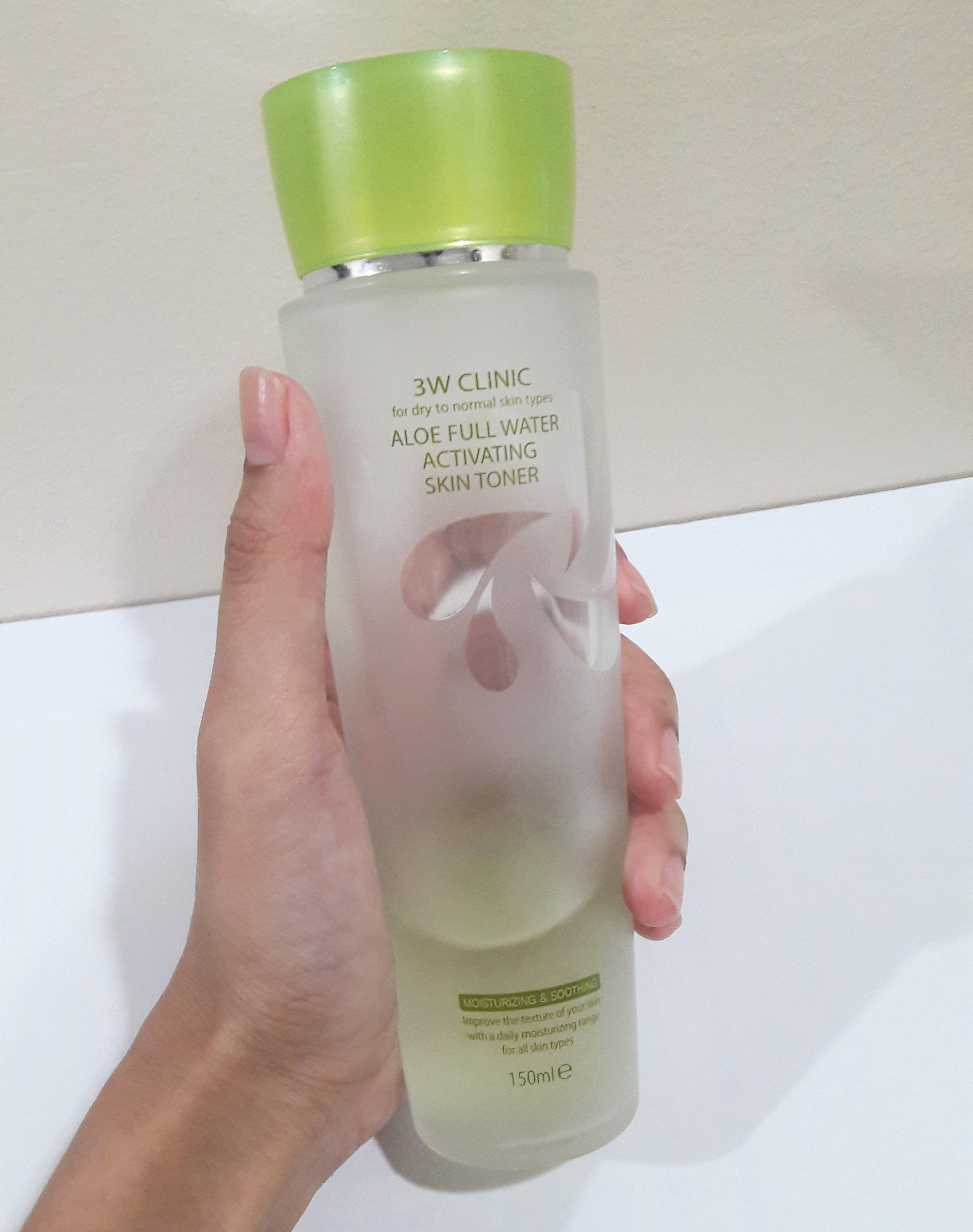 Sữa Dưỡng Da Mặt 3W CLINIC ALOE FULL WATER ACTIVATING EMULSION