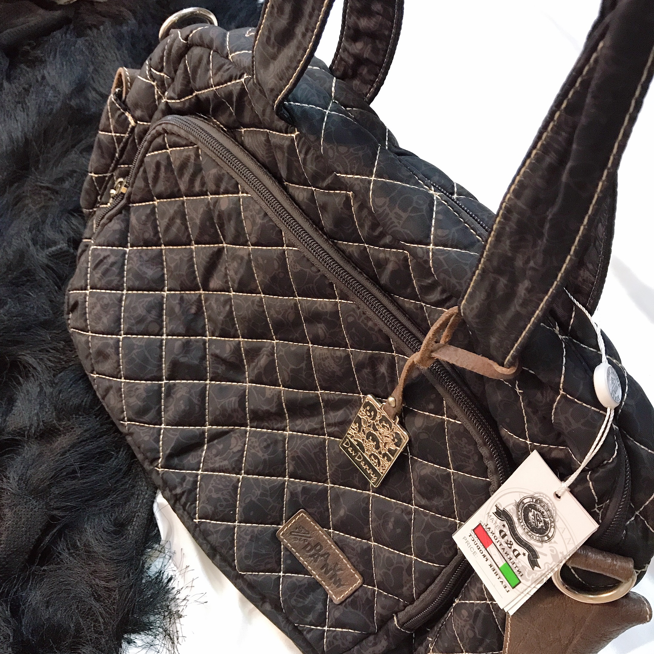 Túi xách đeo chéo gấu đen siêu xinh - DD164K3007