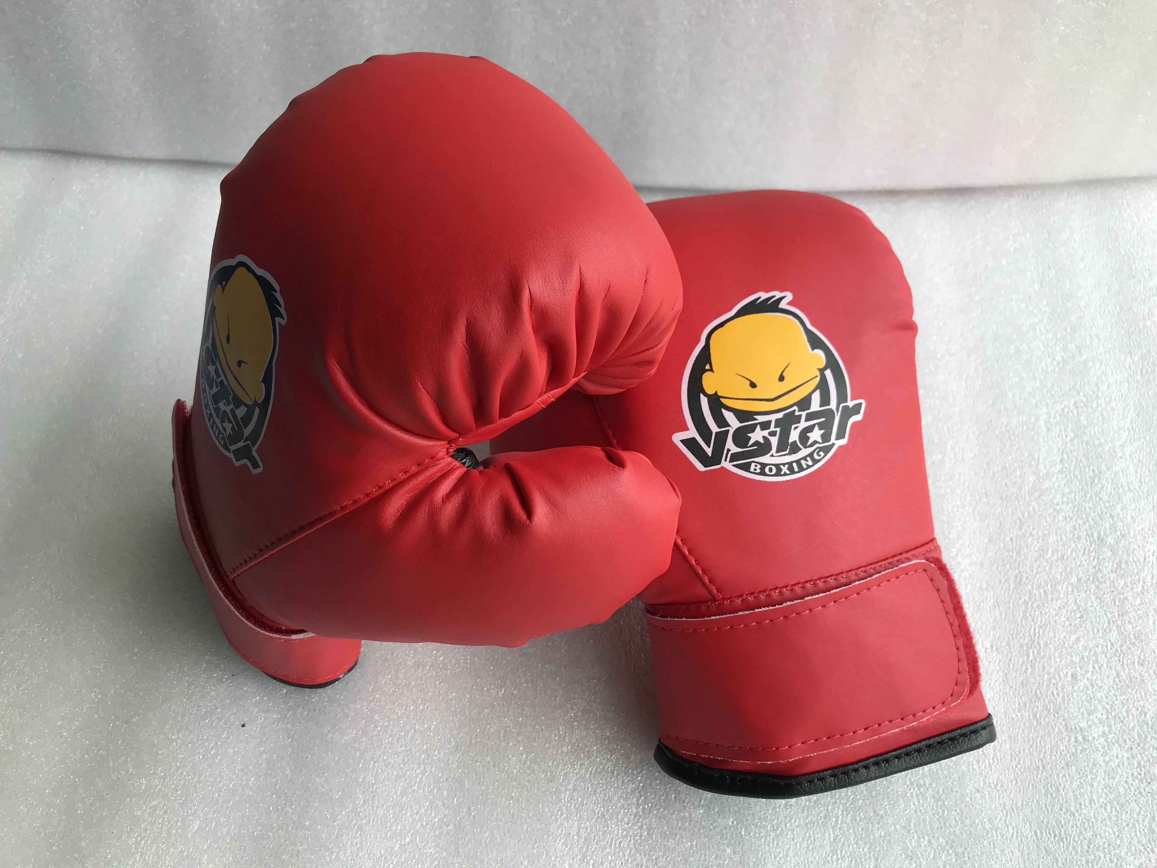 Găng Boxing , đấm bao cát giành cho trẻ em giá học sinh