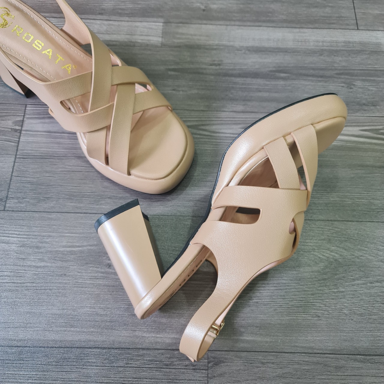 Sandal nữ đan dây, gót vuông, quai cài sau ROSATA RO596 cao 7p - Nude - HÀNG VIỆT NAM - BKSTORE