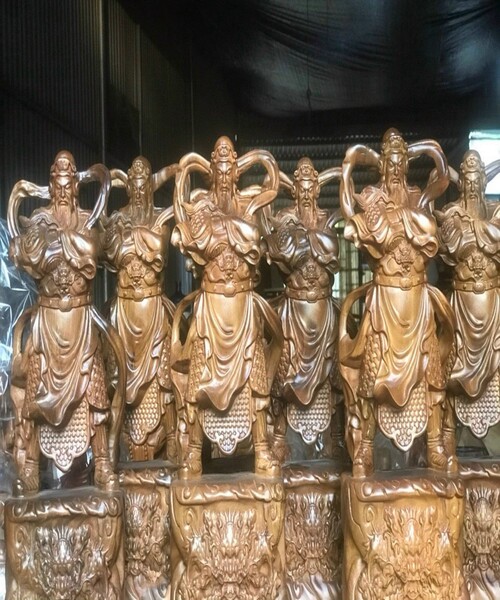 Tượng Gỗ Điêu Khắc Quan Công Trấn Ải