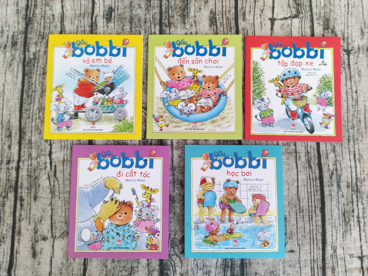 Combo 11 cuốn Gấu Bobbi