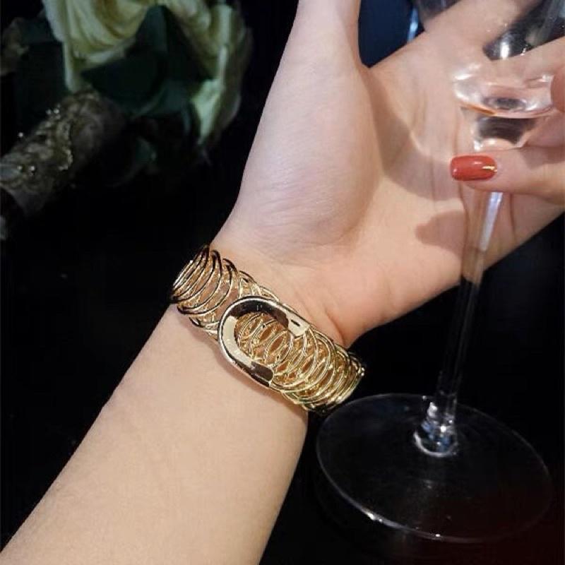 Vòng đeo tay hình xương cá - Arora boutique
