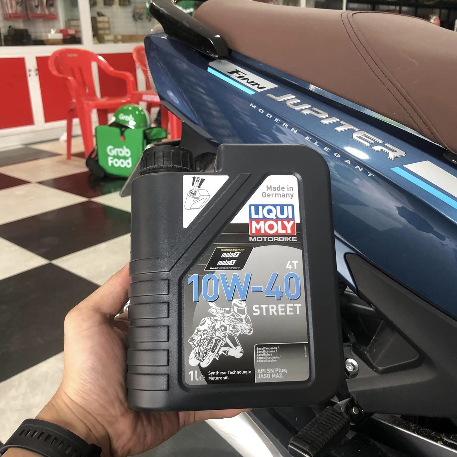 Nhớt Liqui Moly Motorbike Street 4T 10W40 1L (950004)