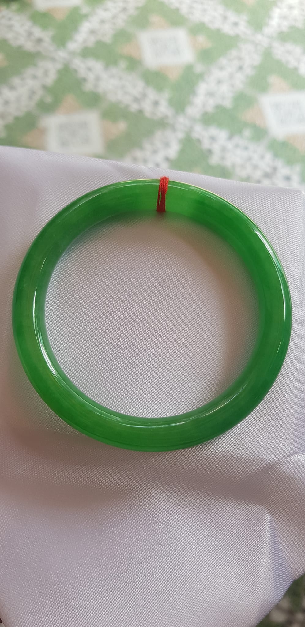 Vòng tay nữ đá cẩm thạch Ngọc Lý A Sịn 54mm x cọng 8mm Màu Xanh Lý đậm đều sáng bóng mượt đẹp Nữ 53kg - 60kg đeo mệnh Mộc mệnh Hỏa mệnh Thủy ạ