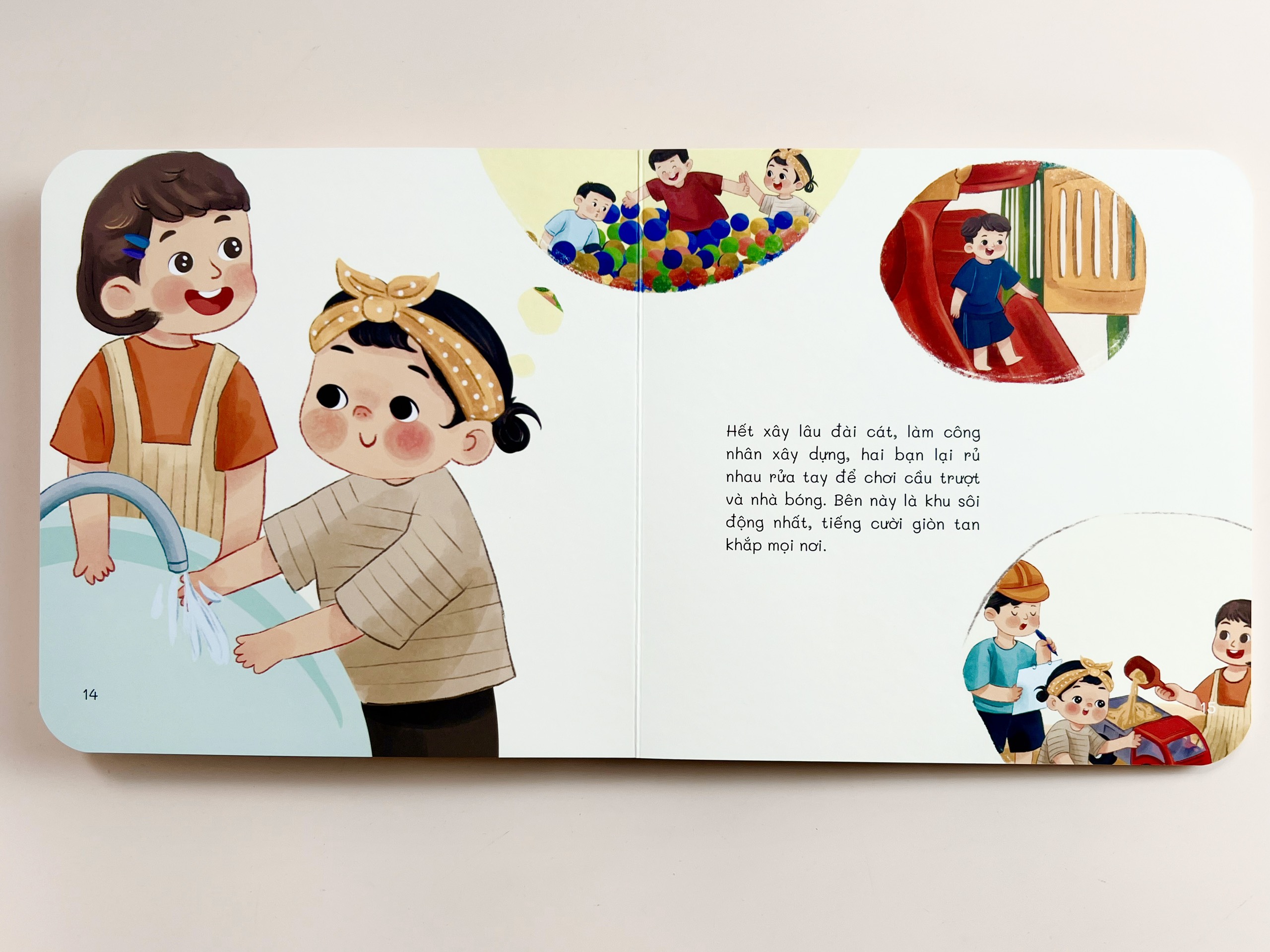 Bộ Sách Kỹ Năng Mềm Cho Bé - Bé Học Ứng Xử - LionBooks - Bộ 4 Cuốn Giấy Bồi Cứng