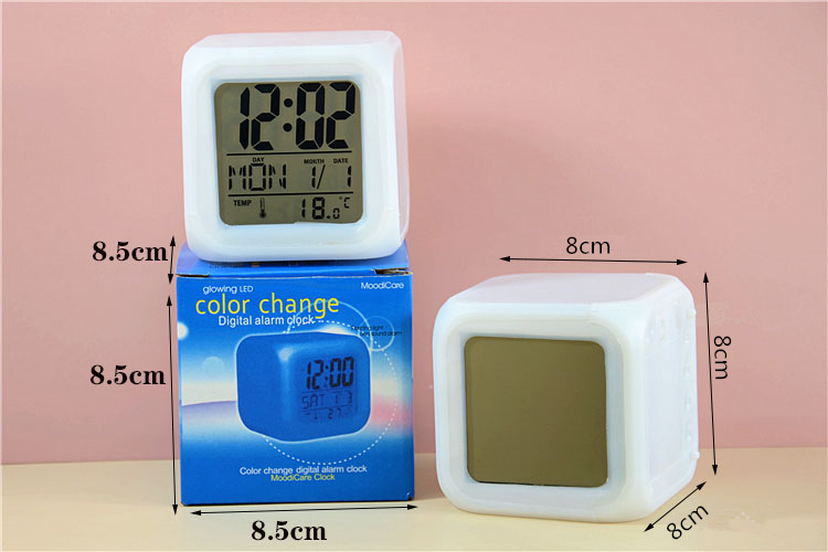 Đồng hồ để bàn nhỏ gọn 8x8cm-có đèn led