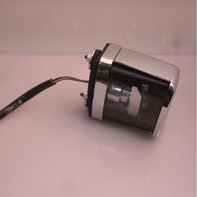 Đèn chiếu biển số GZ125