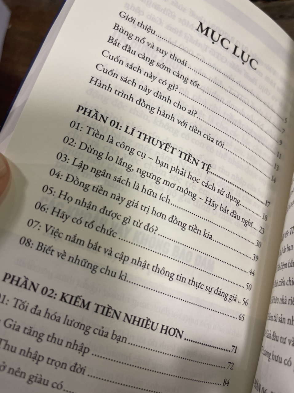 TIỀN ĐẺ RA TIỀN: Đầu Tư Tài Chính Thông Minh - Duncan Bannatync – Đặng Thuỳ Linh dịch– Bizbooks - bìa mềm