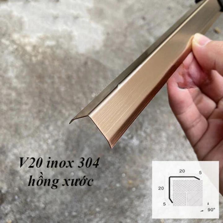 Nẹp inox 304 chữ V hồng xước, Nẹp v inox, chỉ inox trang trí, dày 0.6li hàng bo cạnh, thanh dài 2m44 thi công đơn giản