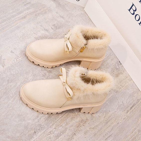 Đôi bốt gót vuông thời trang thu đông sành điệu cho nữ 2021