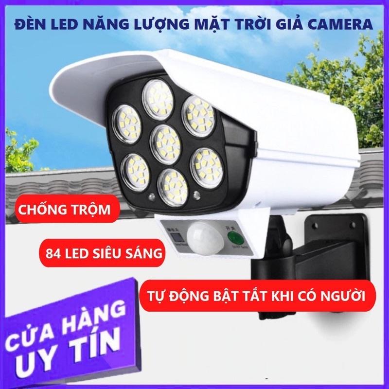 Đèn năng lượng mặt trời giả camera chống trộm tự động bật tắt