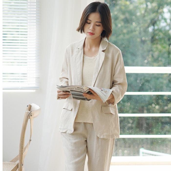 Áo vest blaze linen nữ ve vuông 2 túi nắp trẻ trung, chất vải linen mềm mát lịch thiệp