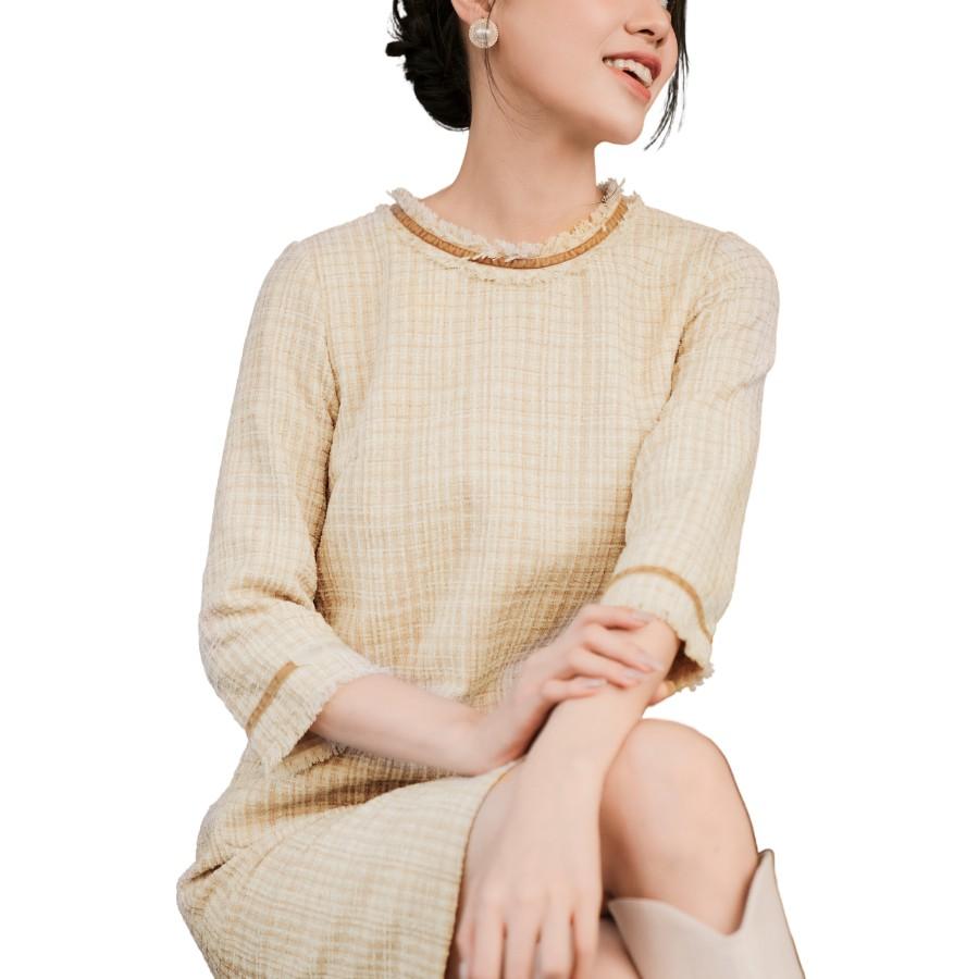 Đầm Suông Trang Trí Dây Nhung SYO D4820016