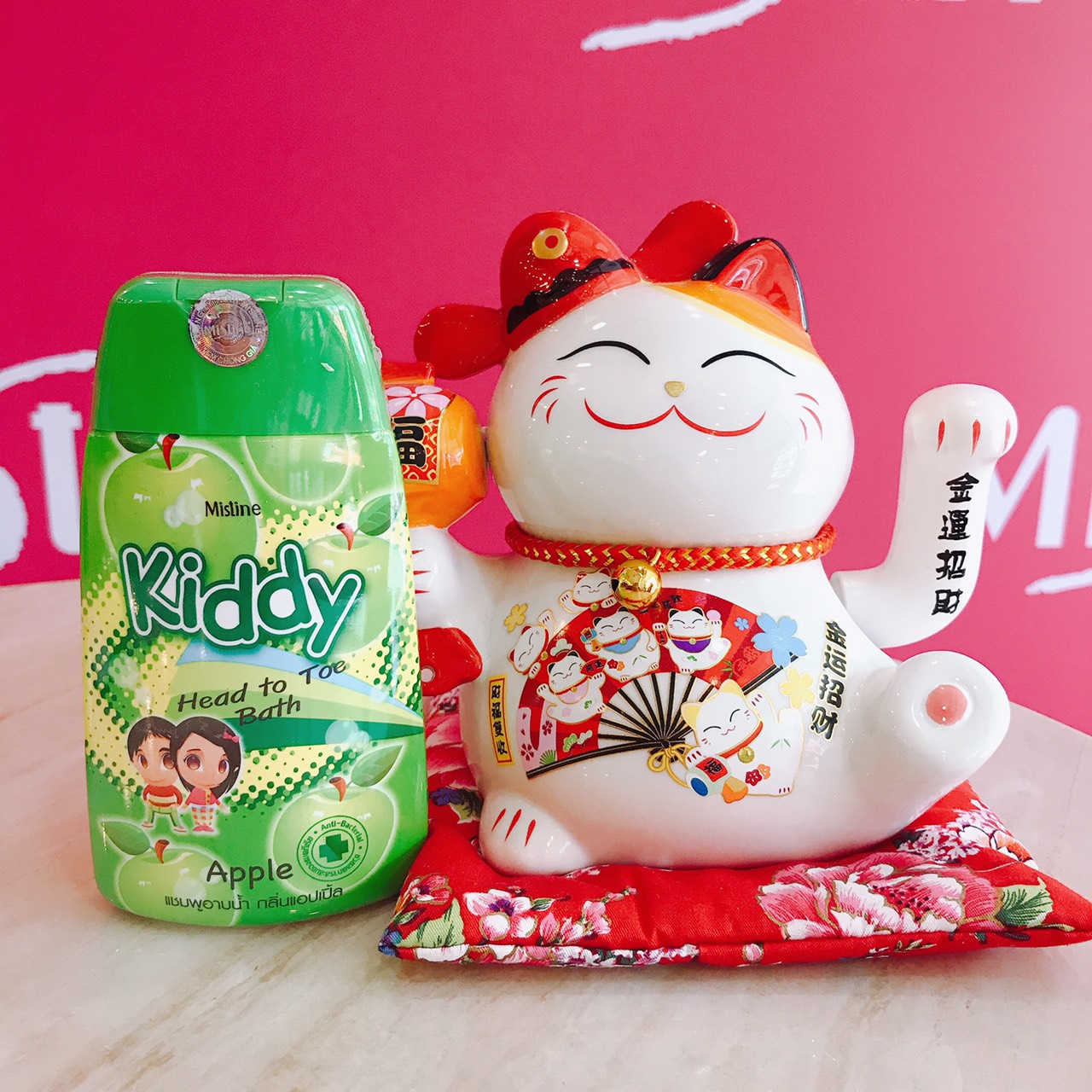 SỮA TẮM GỘI TOÀN THÂN TRẺ EM HƯƠNG TÁO MISTINE KIDDY HEAD TO TOE BATH APPLE 200ml